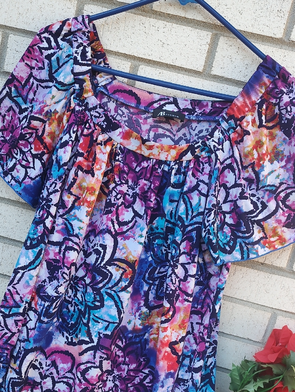 Multi-Color Top* - Picture 5 of 9